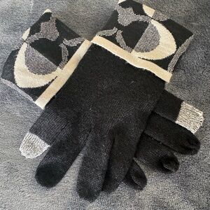 Coach Gloves